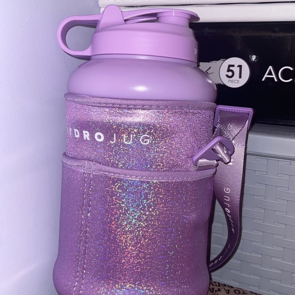 Purple hydrojug, 3 brand new straws , and a cheetah sleeve BRAND NEW